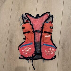 Ultimate Direction Race Vesta